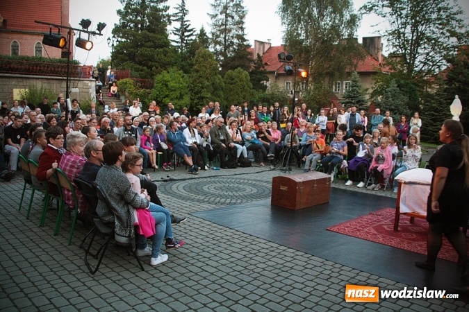 Zdjęcie w galerii na portalu naszwodzislaw.com: Siedem spektakli w ramach jednego wydarzenia. Wodzisław Śląski po raz IV stał się wielką sceną  wiadomości z regionu