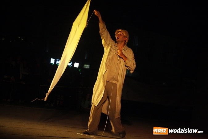 Zdjęcie w galerii na portalu naszwodzislaw.com: Siedem spektakli w ramach jednego wydarzenia. Wodzisław Śląski po raz IV stał się wielką sceną  wiadomości z regionu