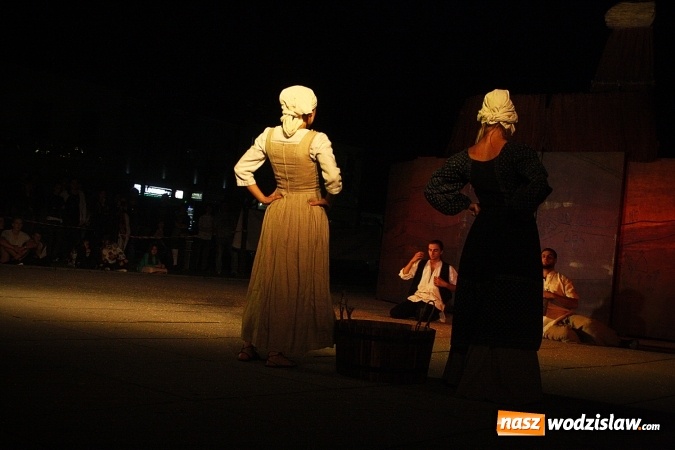 Zdjęcie w galerii na portalu naszwodzislaw.com: Siedem spektakli w ramach jednego wydarzenia. Wodzisław Śląski po raz IV stał się wielką sceną  wiadomości z regionu