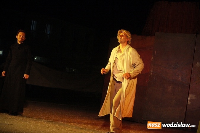 Zdjęcie w galerii na portalu naszwodzislaw.com: Siedem spektakli w ramach jednego wydarzenia. Wodzisław Śląski po raz IV stał się wielką sceną  wiadomości z regionu