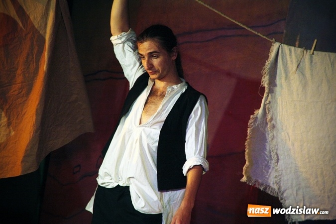 Zdjęcie w galerii na portalu naszwodzislaw.com: Siedem spektakli w ramach jednego wydarzenia. Wodzisław Śląski po raz IV stał się wielką sceną  wiadomości z regionu