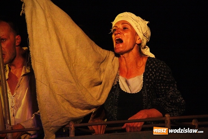 Zdjęcie w galerii na portalu naszwodzislaw.com: Siedem spektakli w ramach jednego wydarzenia. Wodzisław Śląski po raz IV stał się wielką sceną  wiadomości z regionu