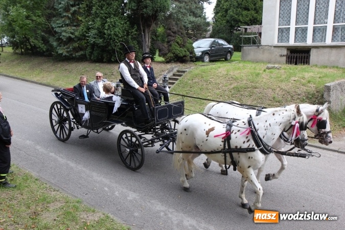 Zdjęcie w galerii na portalu naszwodzislaw.com: Potężny korowód dożynkowy w Syryni wiadomości z regionu