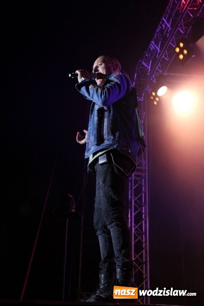 Zdjęcie w galerii na portalu naszwodzislaw.com: Golcowie porwali publiczność do wspólnej zabawy! Finał dożynek w Syryni z góralską muzyką wiadomości z regionu