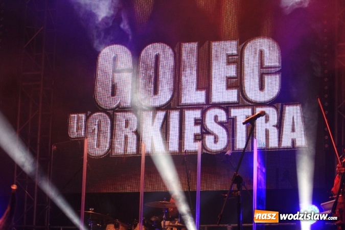 Zdjęcie w galerii na portalu naszwodzislaw.com: Golcowie porwali publiczność do wspólnej zabawy! Finał dożynek w Syryni z góralską muzyką wiadomości z regionu