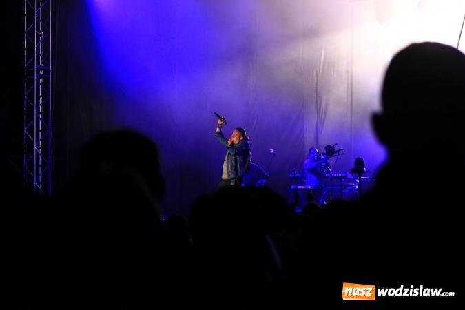 Zdjęcie w galerii na portalu naszwodzislaw.com: Golcowie porwali publiczność do wspólnej zabawy! Finał dożynek w Syryni z góralską muzyką wiadomości z regionu