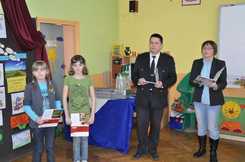 Zdjęcie w galerii na portalu naszwodzislaw.com: Dzieci mogły się wykazać wiadomości z regionu