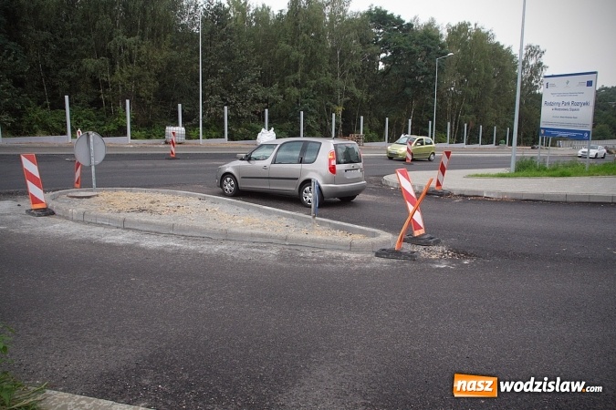 Zdjęcie w galerii na portalu naszwodzislaw.com: Remont ul. Matuszczyka powoli dobiega końca. Kiedy zakończą się prace?  wiadomości z regionu