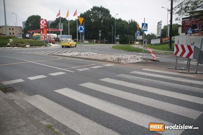 Zdjęcie w galerii na portalu naszwodzislaw.com: Remont ul. Matuszczyka powoli dobiega końca. Kiedy zakończą się prace?  wiadomości z regionu
