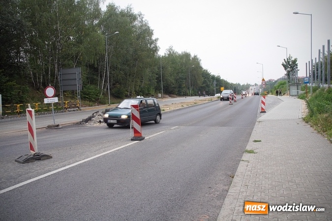 Zdjęcie w galerii na portalu naszwodzislaw.com: Remont ul. Matuszczyka powoli dobiega końca. Kiedy zakończą się prace?  wiadomości z regionu