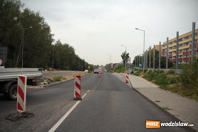 Zdjęcie w galerii na portalu naszwodzislaw.com: Remont ul. Matuszczyka powoli dobiega końca. Kiedy zakończą się prace?  wiadomości z regionu