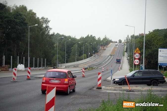 Zdjęcie w galerii na portalu naszwodzislaw.com: Remont ul. Matuszczyka powoli dobiega końca. Kiedy zakończą się prace?  wiadomości z regionu