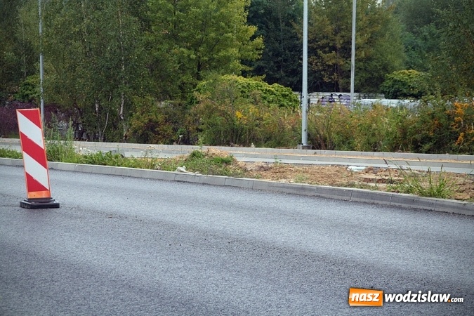 Zdjęcie w galerii na portalu naszwodzislaw.com: Remont ul. Matuszczyka powoli dobiega końca. Kiedy zakończą się prace?  wiadomości z regionu