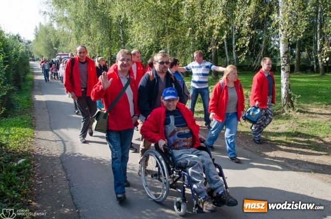 Zdjęcie w galerii na portalu naszwodzislaw.com: Po raz dwunasty niepełnosprawni bawili się w rytmie bluesa wiadomości z regionu