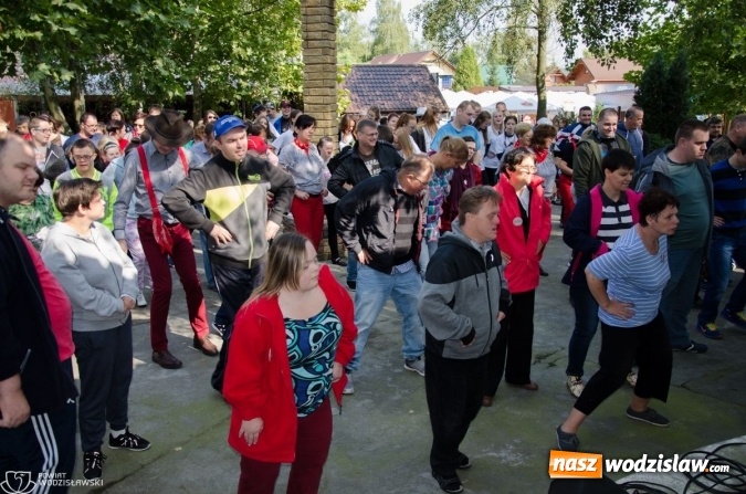 Zdjęcie w galerii na portalu naszwodzislaw.com: Po raz dwunasty niepełnosprawni bawili się w rytmie bluesa wiadomości z regionu