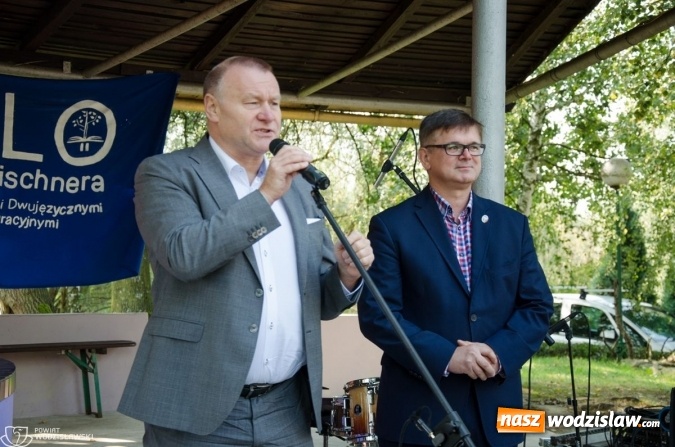 Zdjęcie w galerii na portalu naszwodzislaw.com: Po raz dwunasty niepełnosprawni bawili się w rytmie bluesa wiadomości z regionu