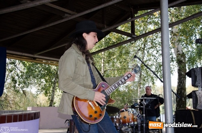 Zdjęcie w galerii na portalu naszwodzislaw.com: Po raz dwunasty niepełnosprawni bawili się w rytmie bluesa wiadomości z regionu