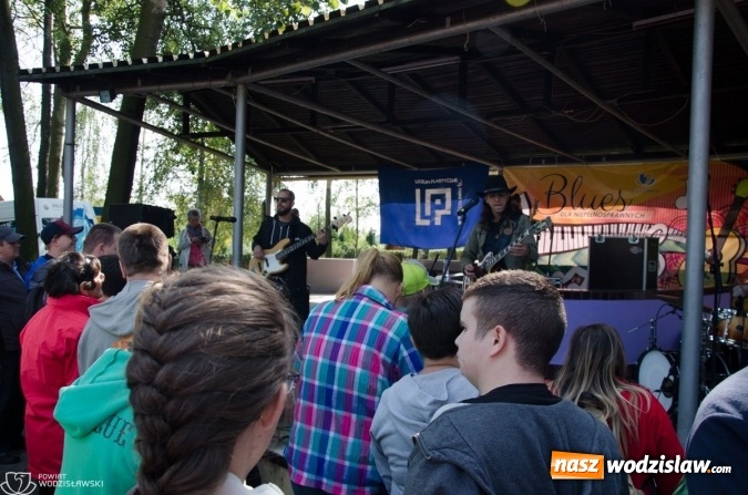 Zdjęcie w galerii na portalu naszwodzislaw.com: Po raz dwunasty niepełnosprawni bawili się w rytmie bluesa wiadomości z regionu