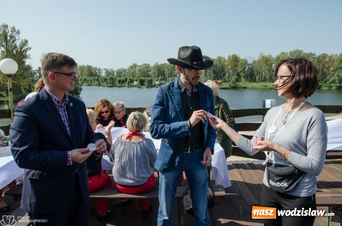 Zdjęcie w galerii na portalu naszwodzislaw.com: Po raz dwunasty niepełnosprawni bawili się w rytmie bluesa wiadomości z regionu