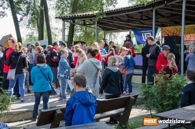 Zdjęcie w galerii na portalu naszwodzislaw.com: Po raz dwunasty niepełnosprawni bawili się w rytmie bluesa wiadomości z regionu