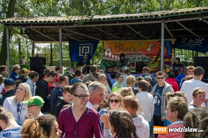 Zdjęcie w galerii na portalu naszwodzislaw.com: Po raz dwunasty niepełnosprawni bawili się w rytmie bluesa wiadomości z regionu