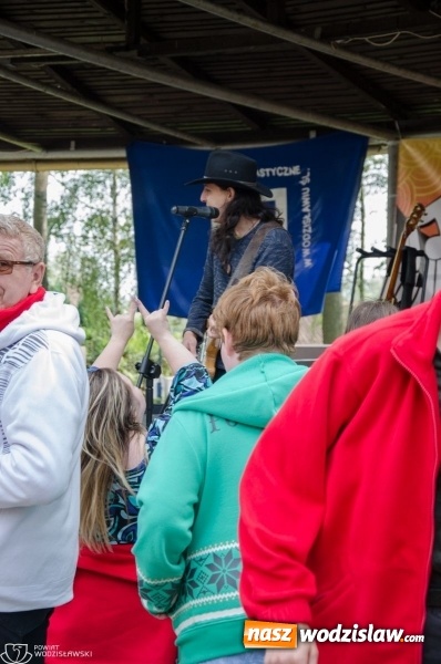 Zdjęcie w galerii na portalu naszwodzislaw.com: Po raz dwunasty niepełnosprawni bawili się w rytmie bluesa wiadomości z regionu