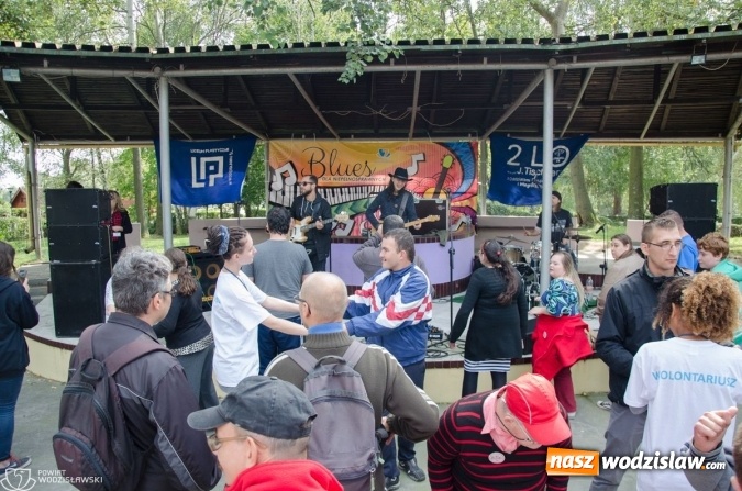 Zdjęcie w galerii na portalu naszwodzislaw.com: Po raz dwunasty niepełnosprawni bawili się w rytmie bluesa wiadomości z regionu