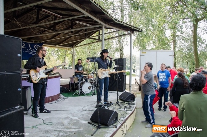 Zdjęcie w galerii na portalu naszwodzislaw.com: Po raz dwunasty niepełnosprawni bawili się w rytmie bluesa wiadomości z regionu