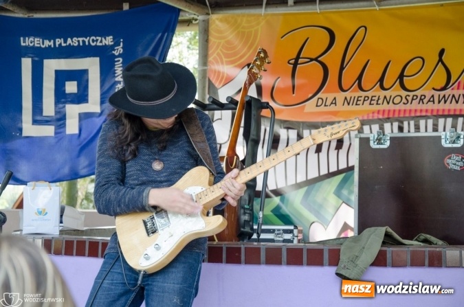 Zdjęcie w galerii na portalu naszwodzislaw.com: Po raz dwunasty niepełnosprawni bawili się w rytmie bluesa wiadomości z regionu