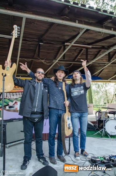 Zdjęcie w galerii na portalu naszwodzislaw.com: Po raz dwunasty niepełnosprawni bawili się w rytmie bluesa wiadomości z regionu