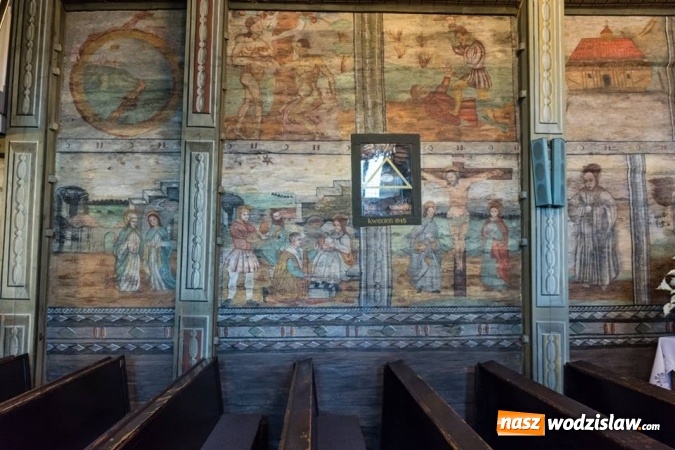 Zdjęcie w galerii na portalu naszwodzislaw.com: Podążali szlakiem drewnianych kościołów i kapliczek powiatu wodzisławskiego  wiadomości z regionu