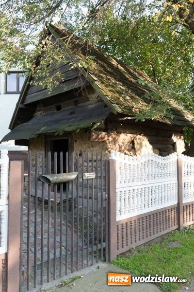 Zdjęcie w galerii na portalu naszwodzislaw.com: Podążali szlakiem drewnianych kościołów i kapliczek powiatu wodzisławskiego  wiadomości z regionu