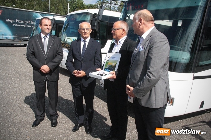 Zdjęcie w galerii na portalu naszwodzislaw.com: PKS Racibórz z nowymi autobusami. Będą kursować po naszym regionie  wiadomości z regionu