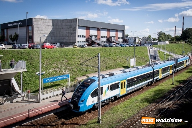Zdjęcie w galerii na portalu naszwodzislaw.com: Powitanie pierwszego Elfa 2, nowego pociągu Kolei Śląskich wiadomości z regionu