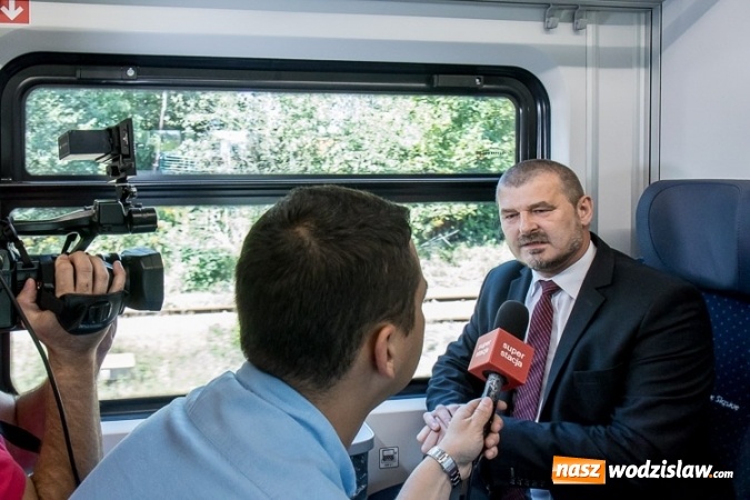 Zdjęcie w galerii na portalu naszwodzislaw.com: Powitanie pierwszego Elfa 2, nowego pociągu Kolei Śląskich wiadomości z regionu
