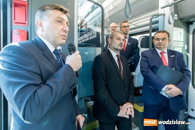 Zdjęcie w galerii na portalu naszwodzislaw.com: Powitanie pierwszego Elfa 2, nowego pociągu Kolei Śląskich wiadomości z regionu
