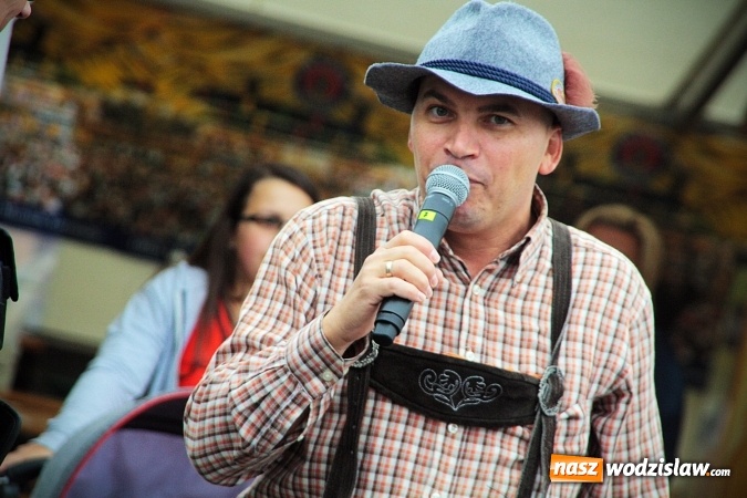 Zdjęcie w galerii na portalu naszwodzislaw.com: Zabawa w iście bawarskim stylu. Oktoberfest w Wodzisławiu rozpocząć czas  wiadomości z regionu