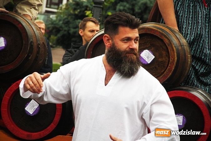 Zdjęcie w galerii na portalu naszwodzislaw.com: Zabawa w iście bawarskim stylu. Oktoberfest w Wodzisławiu rozpocząć czas  wiadomości z regionu