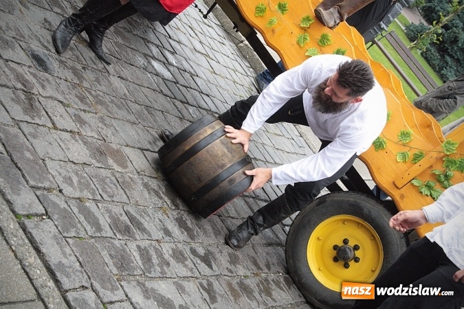Zdjęcie w galerii na portalu naszwodzislaw.com: Zabawa w iście bawarskim stylu. Oktoberfest w Wodzisławiu rozpocząć czas  wiadomości z regionu