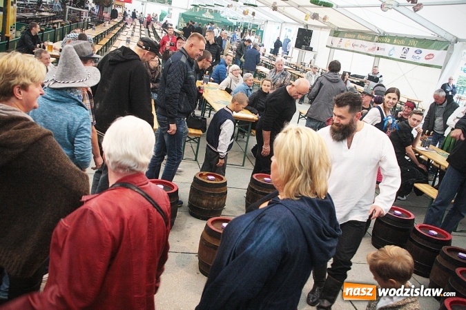 Zdjęcie w galerii na portalu naszwodzislaw.com: Zabawa w iście bawarskim stylu. Oktoberfest w Wodzisławiu rozpocząć czas  wiadomości z regionu