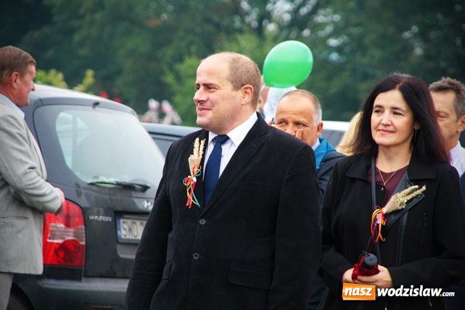 Zdjęcie w galerii na portalu naszwodzislaw.com: Koniec żniw, rolnicy świętują. Gorzyce zamykają maraton dożynkowy. ZDJĘCIA  wiadomości z regionu