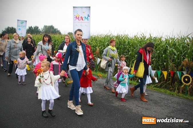 Zdjęcie w galerii na portalu naszwodzislaw.com: Koniec żniw, rolnicy świętują. Gorzyce zamykają maraton dożynkowy. ZDJĘCIA  wiadomości z regionu