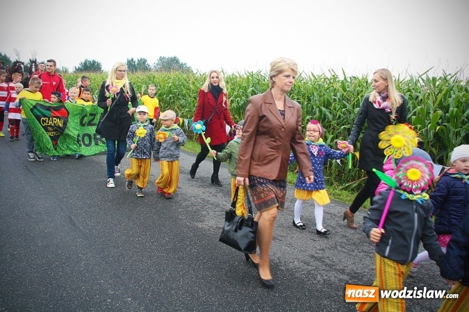 Zdjęcie w galerii na portalu naszwodzislaw.com: Koniec żniw, rolnicy świętują. Gorzyce zamykają maraton dożynkowy. ZDJĘCIA  wiadomości z regionu