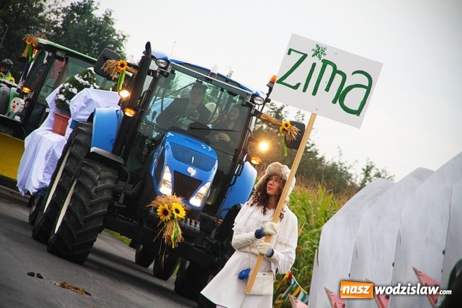Zdjęcie w galerii na portalu naszwodzislaw.com: Koniec żniw, rolnicy świętują. Gorzyce zamykają maraton dożynkowy. ZDJĘCIA  wiadomości z regionu