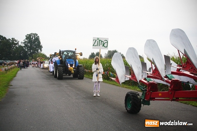 Zdjęcie w galerii na portalu naszwodzislaw.com: Koniec żniw, rolnicy świętują. Gorzyce zamykają maraton dożynkowy. ZDJĘCIA  wiadomości z regionu