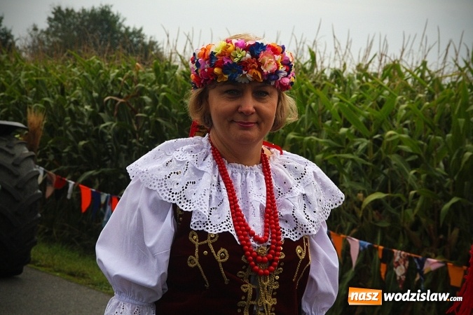 Zdjęcie w galerii na portalu naszwodzislaw.com: Koniec żniw, rolnicy świętują. Gorzyce zamykają maraton dożynkowy. ZDJĘCIA  wiadomości z regionu