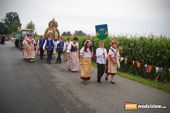 Zdjęcie w galerii na portalu naszwodzislaw.com: Koniec żniw, rolnicy świętują. Gorzyce zamykają maraton dożynkowy. ZDJĘCIA  wiadomości z regionu