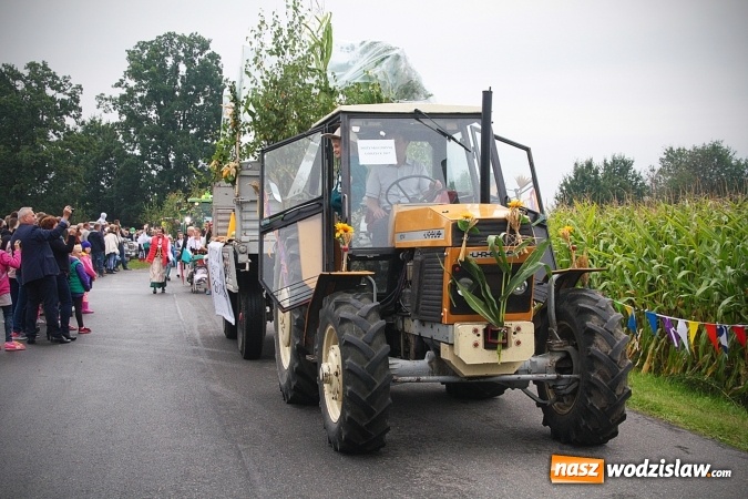 Zdjęcie w galerii na portalu naszwodzislaw.com: Koniec żniw, rolnicy świętują. Gorzyce zamykają maraton dożynkowy. ZDJĘCIA  wiadomości z regionu