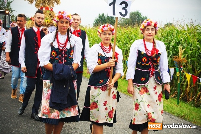 Zdjęcie w galerii na portalu naszwodzislaw.com: Koniec żniw, rolnicy świętują. Gorzyce zamykają maraton dożynkowy. ZDJĘCIA  wiadomości z regionu