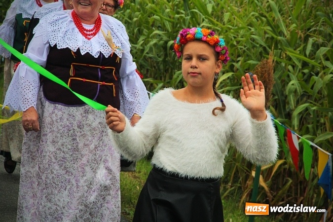 Zdjęcie w galerii na portalu naszwodzislaw.com: Koniec żniw, rolnicy świętują. Gorzyce zamykają maraton dożynkowy. ZDJĘCIA  wiadomości z regionu